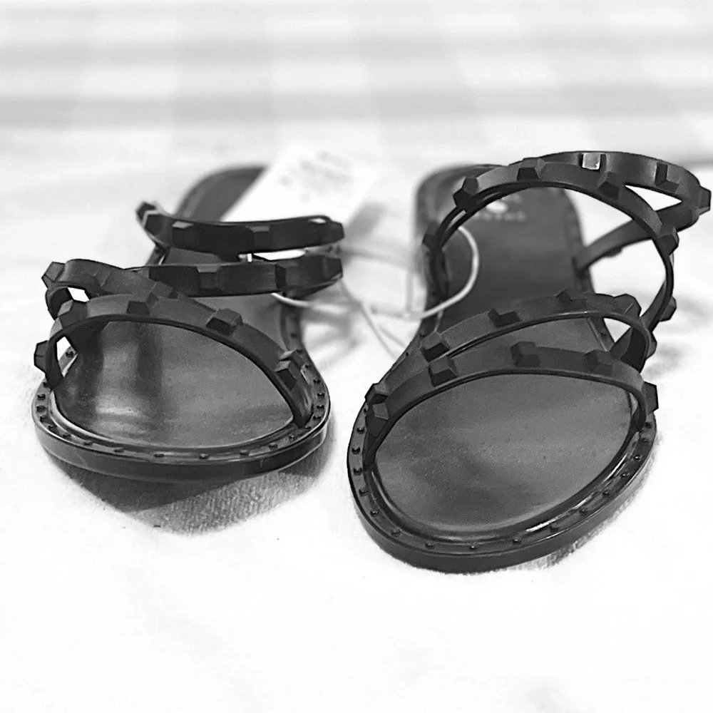 Sandals - Picture 2 of 2